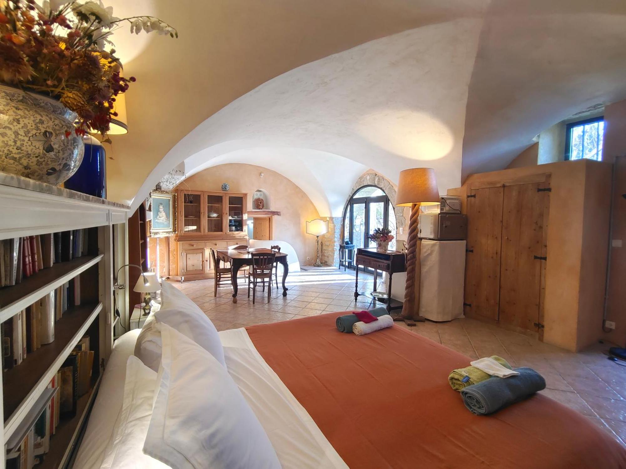 Rue Du Chateau A Cabrieres D'Avignon B&B 외부 사진
