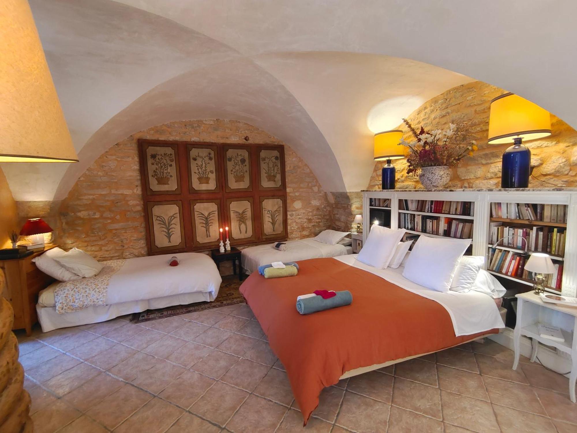 Rue Du Chateau A Cabrieres D'Avignon B&B 외부 사진