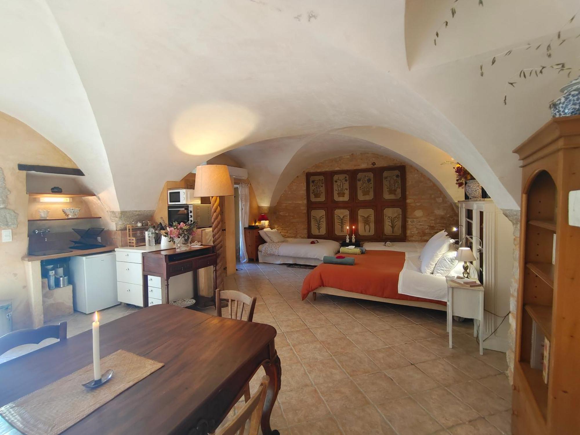Rue Du Chateau A Cabrieres D'Avignon B&B 외부 사진
