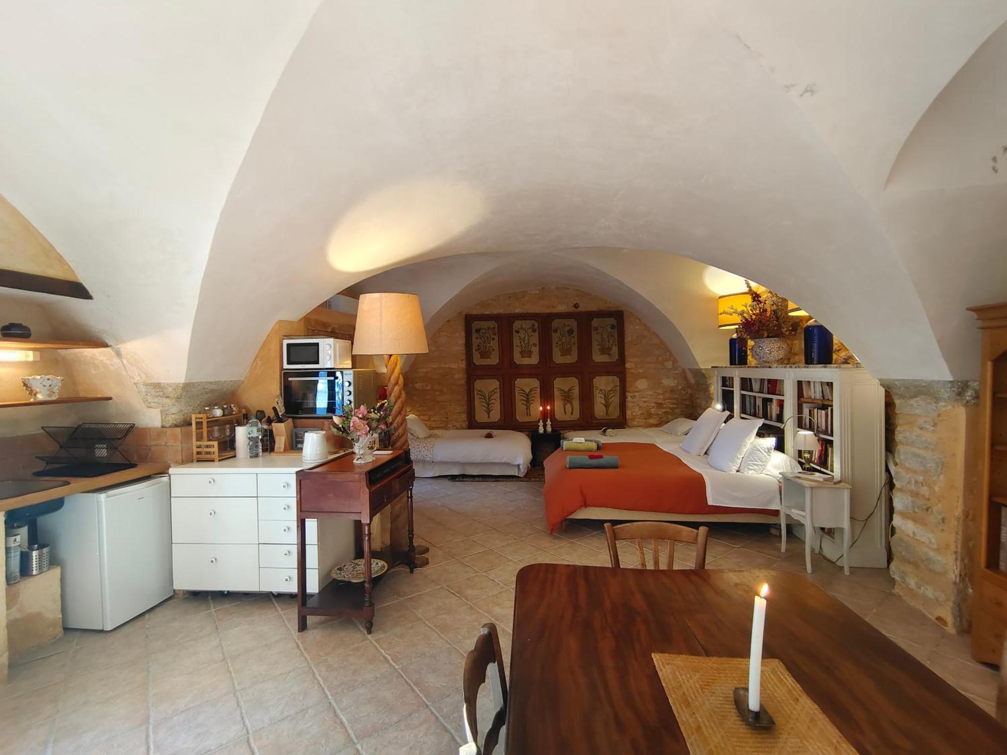Rue Du Chateau A Cabrieres D'Avignon B&B 외부 사진