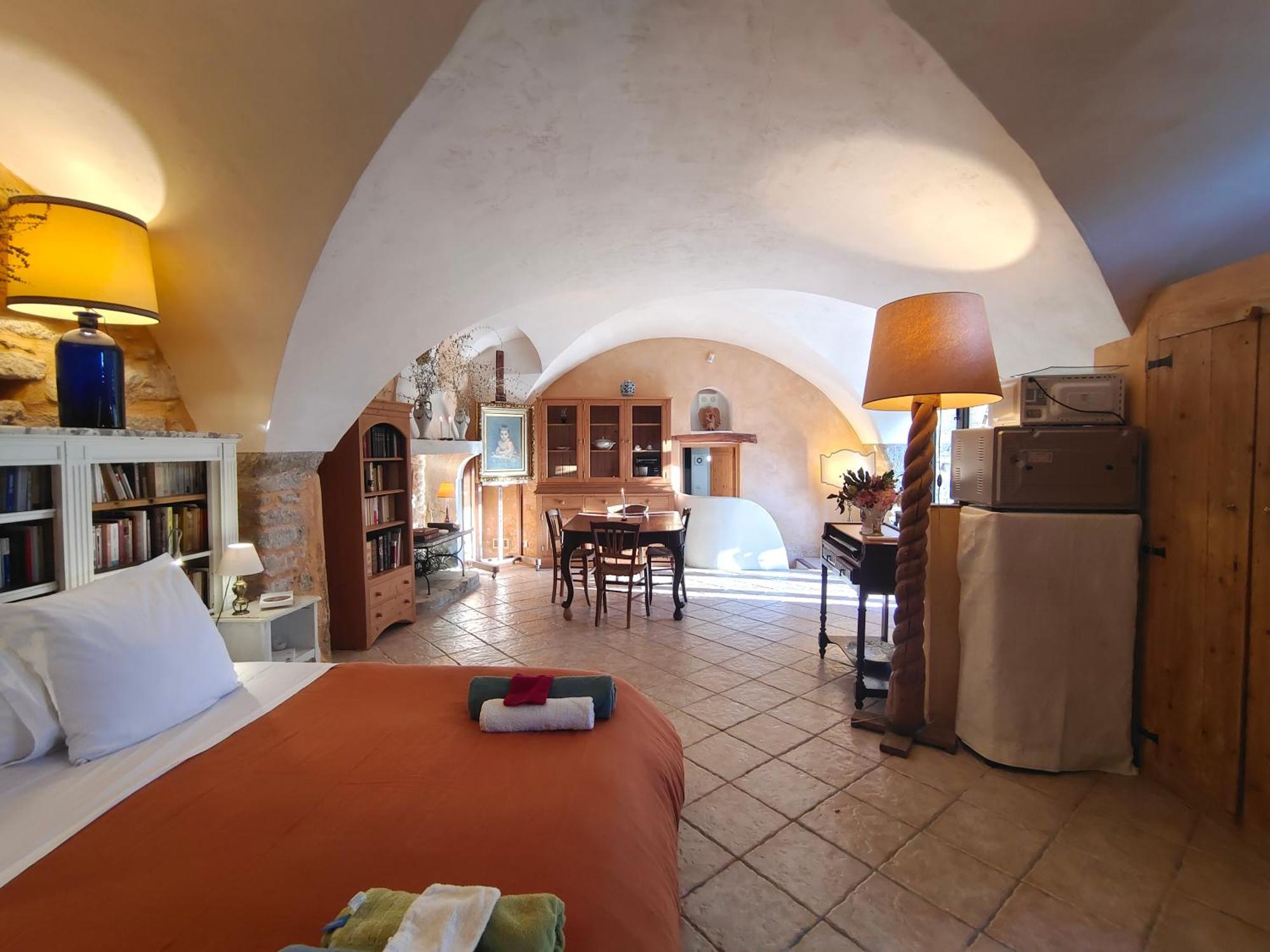 Rue Du Chateau A Cabrieres D'Avignon B&B 외부 사진